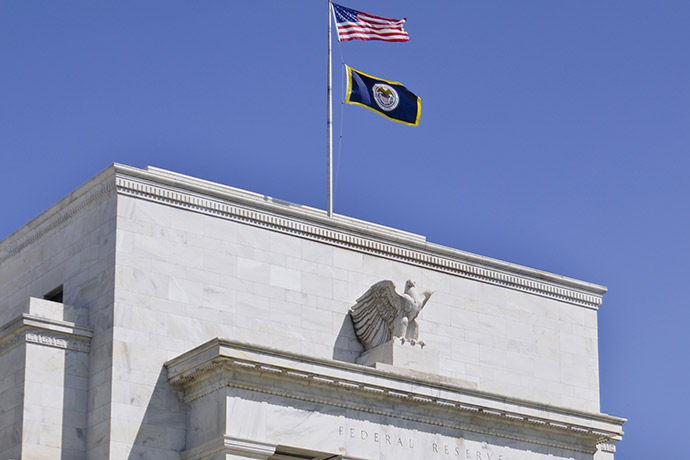 一文读懂美联储FOMC声明变化，两名票委反对显示分歧加剧