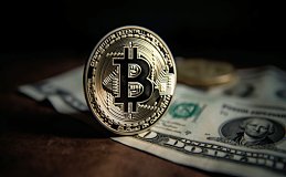 美联储发降息“定心丸” BTC走高收复6.7万美元