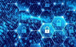 特朗普支持加密货币 Flower广告亮相纳斯达克大屏