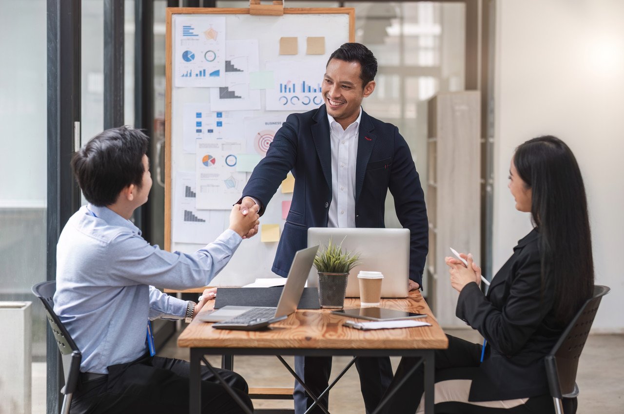 转让天士力股份套现超73亿！富豪家的另一家酒企又要IPO？