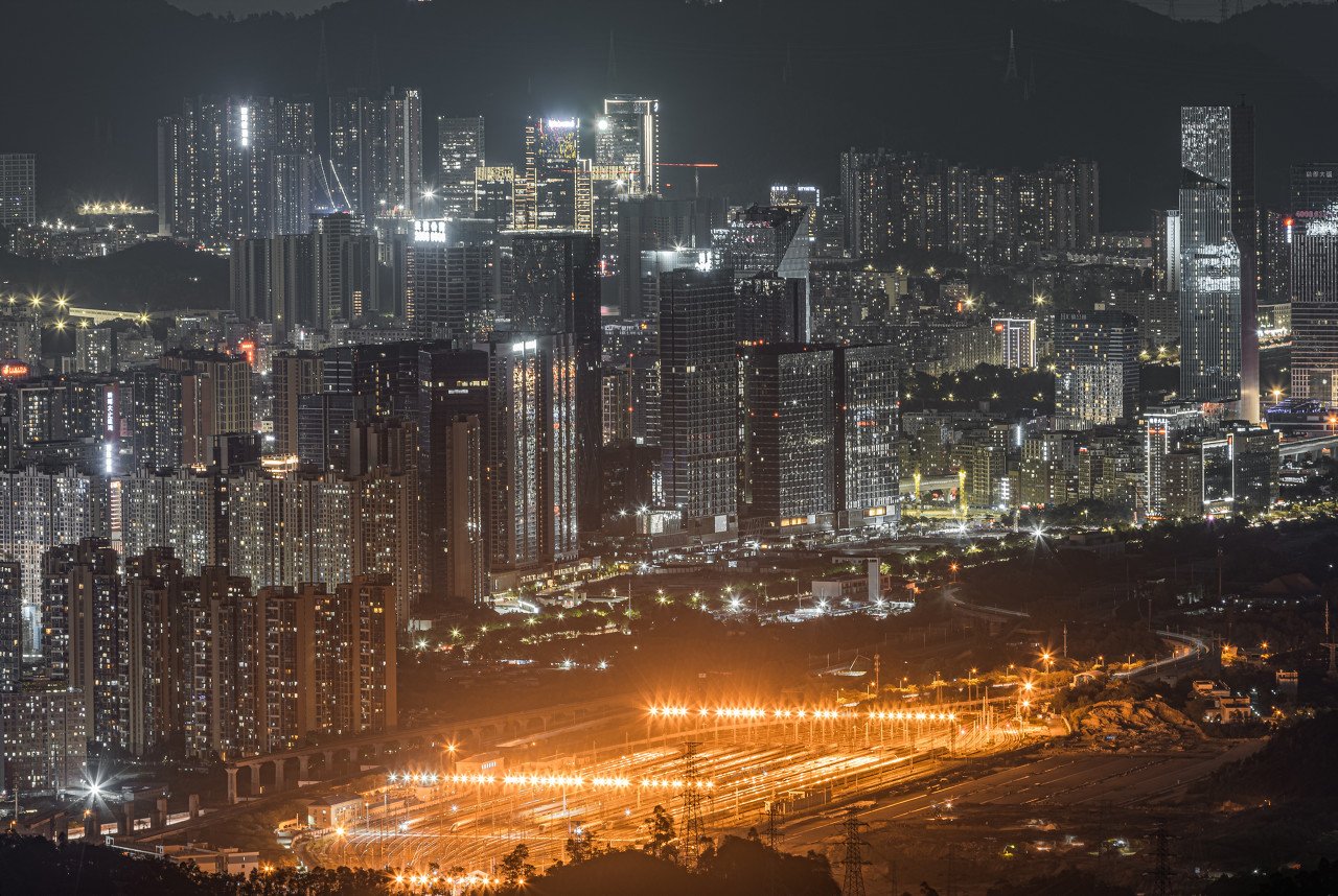 深圳楼市轰油门