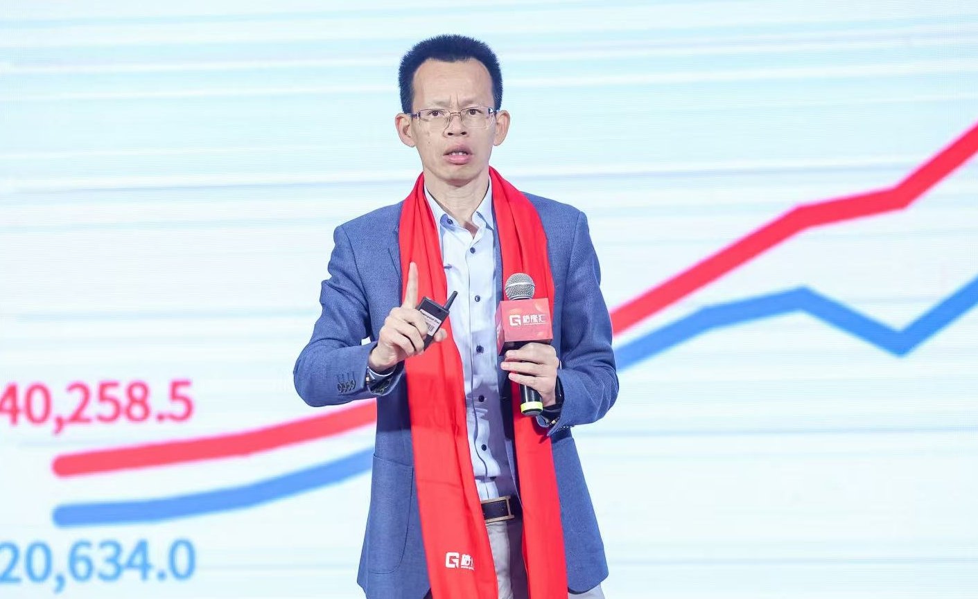 一场输不起、也大概率不会输的拔河