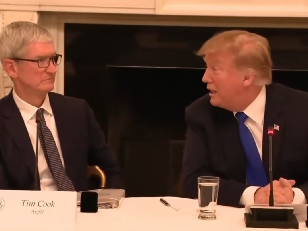 库克与特朗普“共进晚餐”，硅谷巨头排队拜见特大总统！