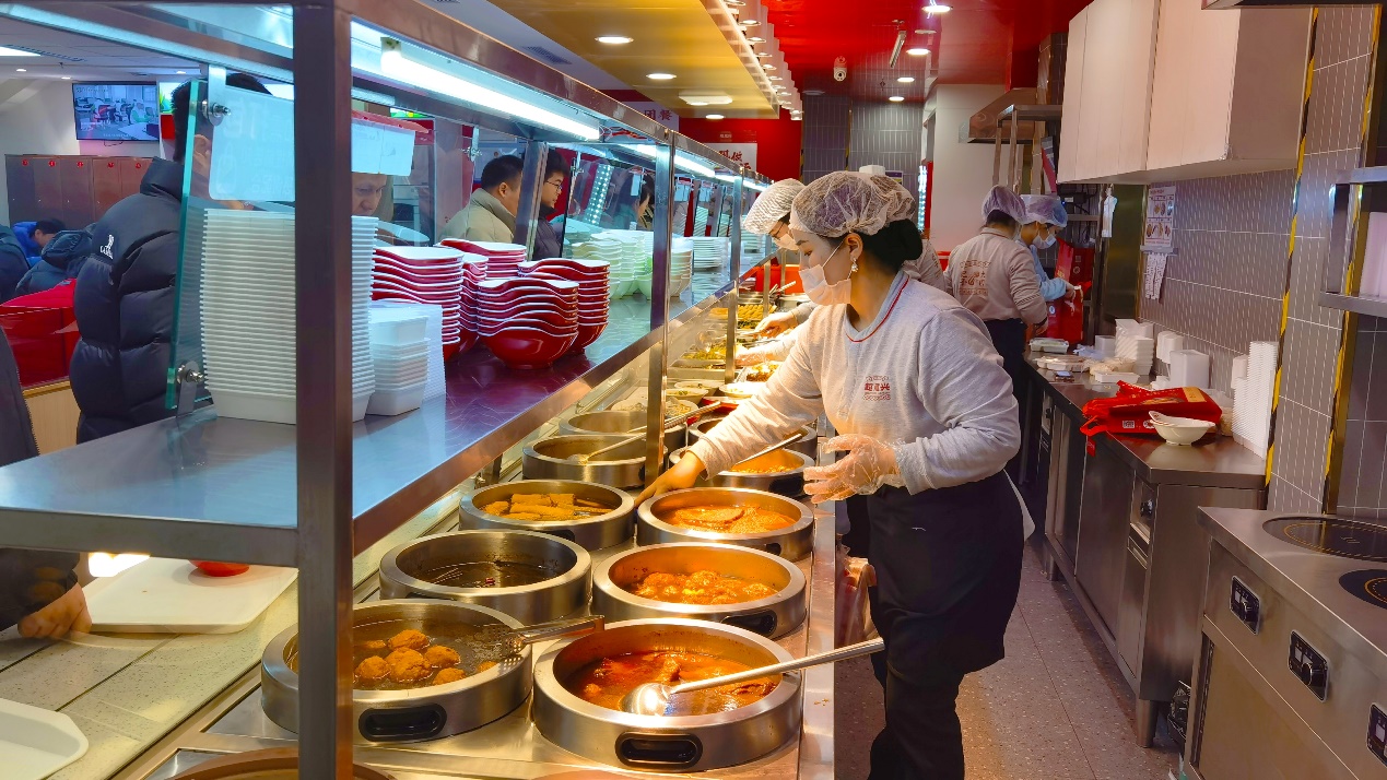 老字号超意兴深耕社区餐饮，线上吸引千万年轻“新粉”