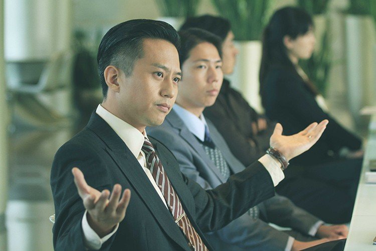 市值已砍半！剥离董宇辉后，东方甄选价值几何