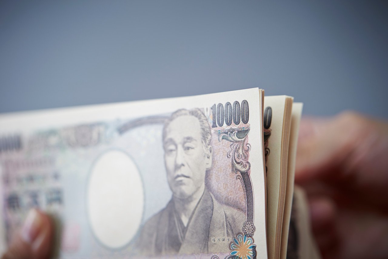 特朗普阴霾压顶，日央行3月按兵不动，市场静待美联储！