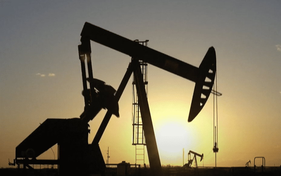 油價漲至布倫特72.40美元：美國制裁伊朗與OPEC+減產計劃推高供應緊張預期