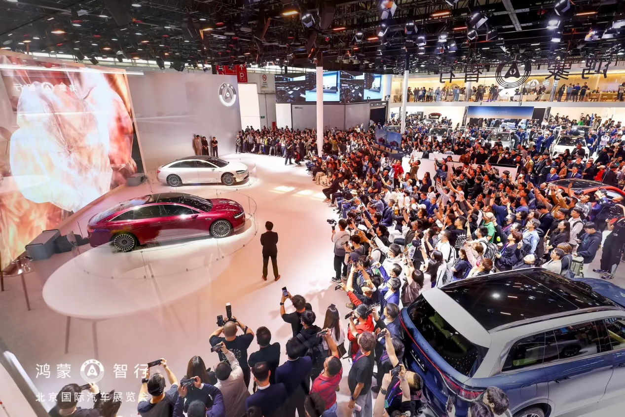 国产百万豪车已崛起，尊界S800暗藏哪些黑科技？