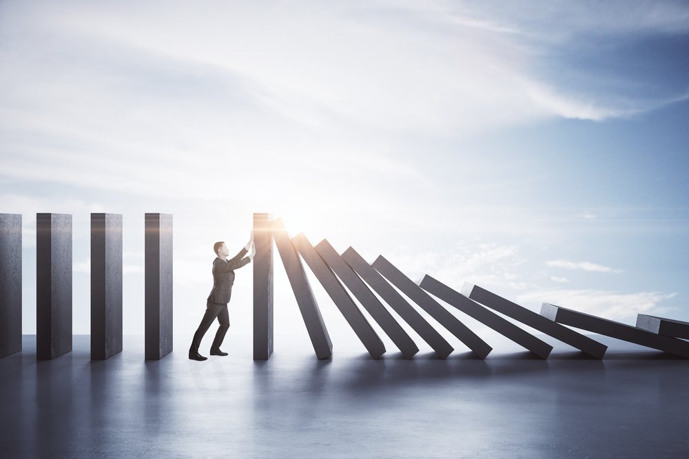 特朗普“对等关税”震动全球！日韩股市大跌，黄金狂飙