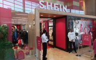Shein 的廉价快时尚模式在特朗普关税下面临困境，IPO窗口正在关闭