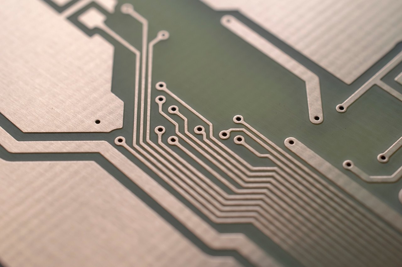 高增长持续！700亿PCB龙头预计上半年净利将同比增超360%