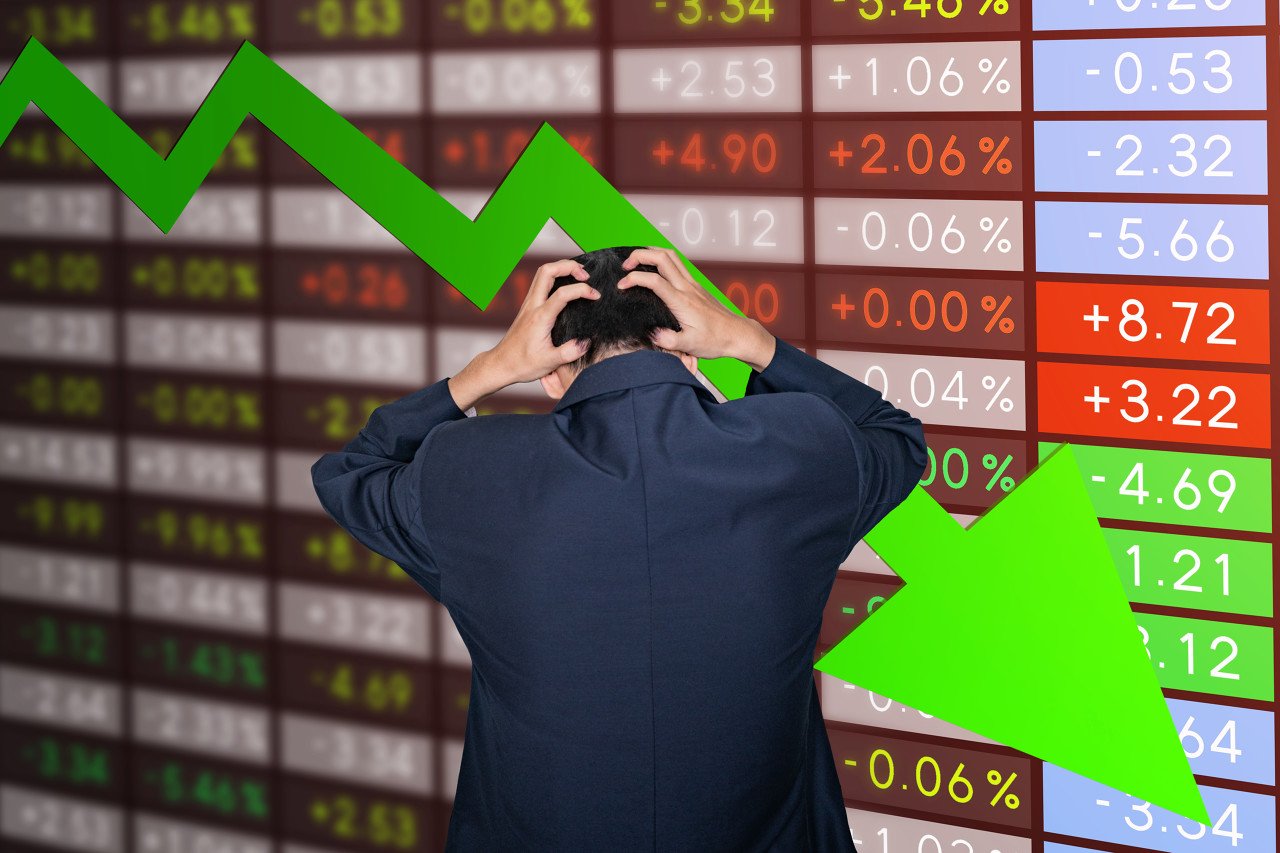 涨价概念股迎来退潮期！2倍大牛股一字跌停，近5亿资金急待出逃