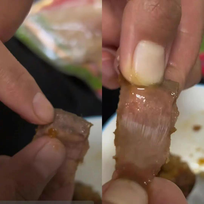 来伊份粽子疑现带血创可贴！食安问题频发、业绩连跌两年的零食巨头该如何自救？