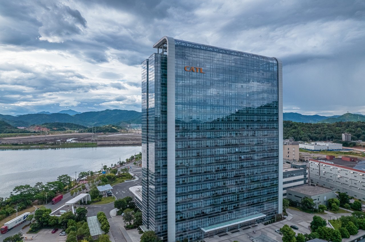 宁德时代给重卡电动化开出的“药方”，到底能治标还是治本？