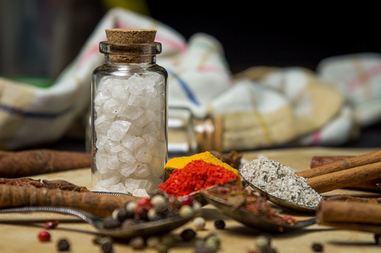 新琪安招股中，净利润逐年下滑，为食品级甘氨酸及三氯蔗糖生产商