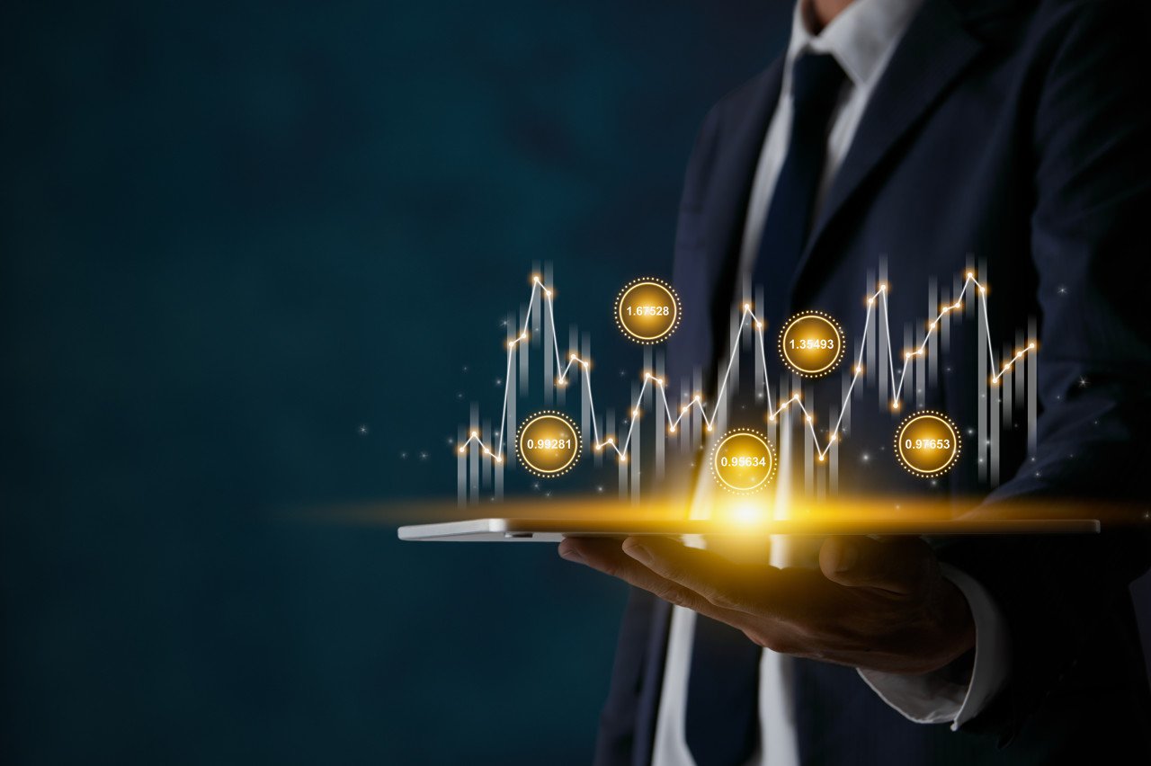 资金动向 | 北水抛售泡泡玛特超6亿港元，连续6日抢筹建设银行