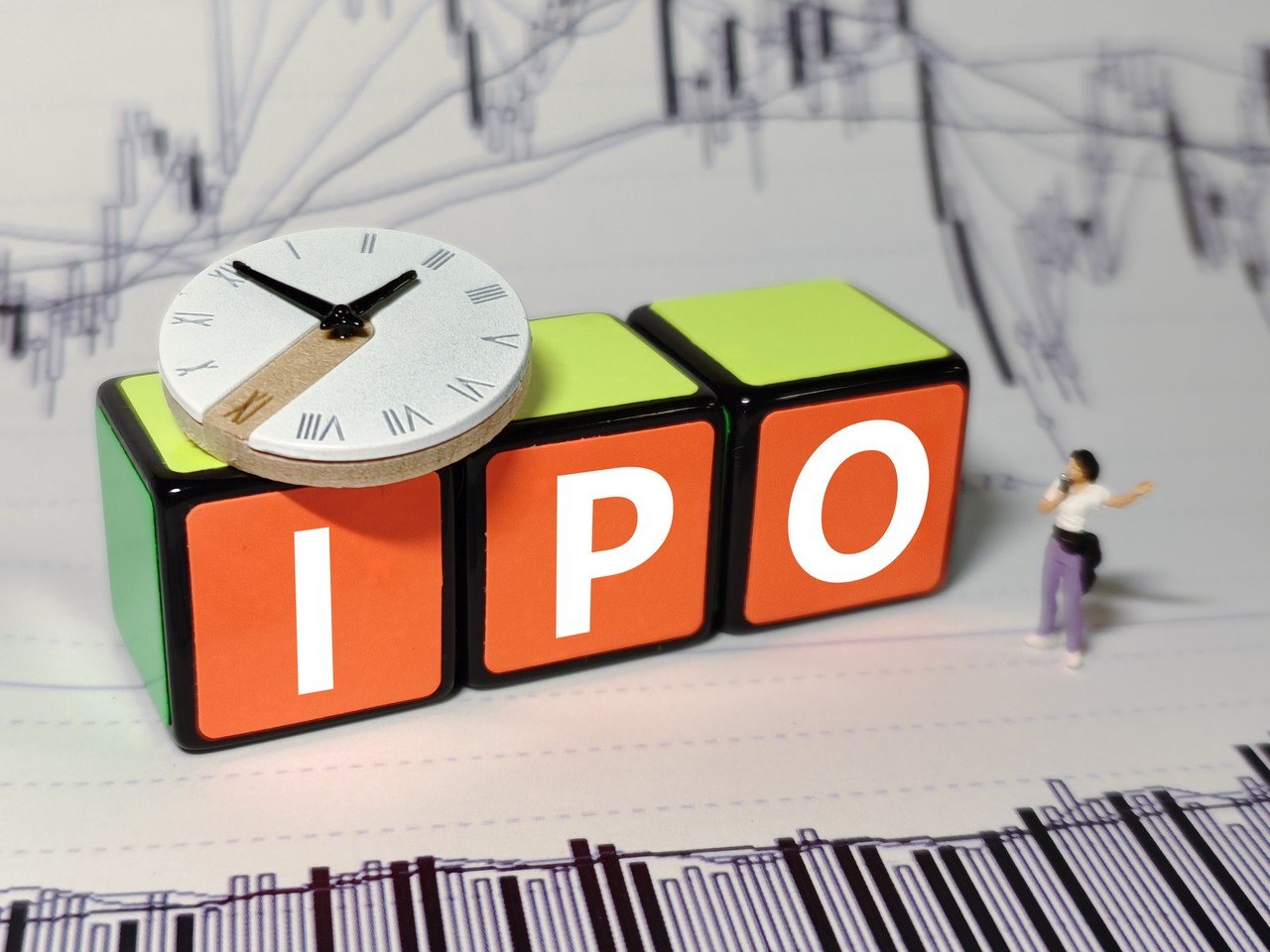 一天受理41家，A股IPO回暖！摩尔线程、沐曦股份都来了