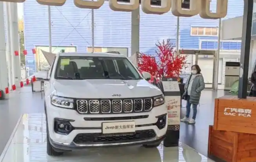 一代SUV霸主陨落！长城、比亚迪们挑落欧美“硬汉”JEEP，170亿巨资打水漂，合资车一个一个走下神坛