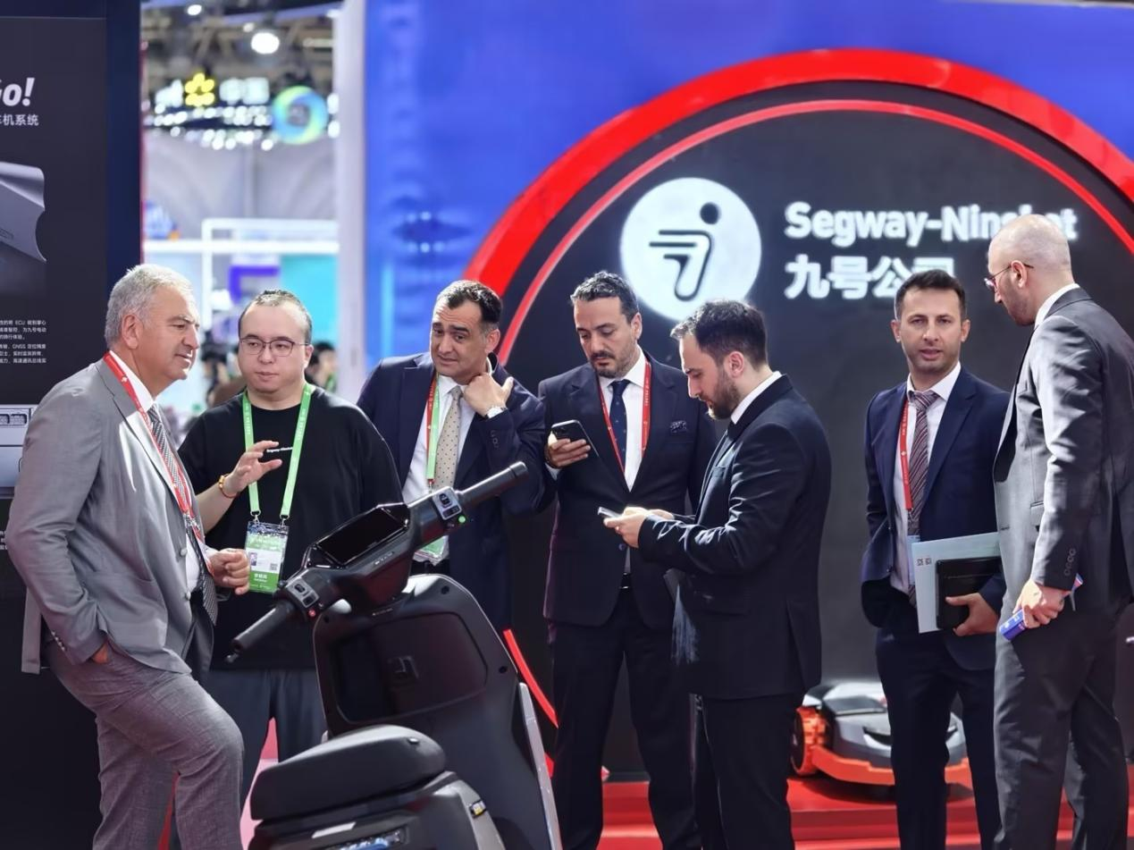 九号公司亮相第三届链博会，以创新与协作彰显中国制造新力量