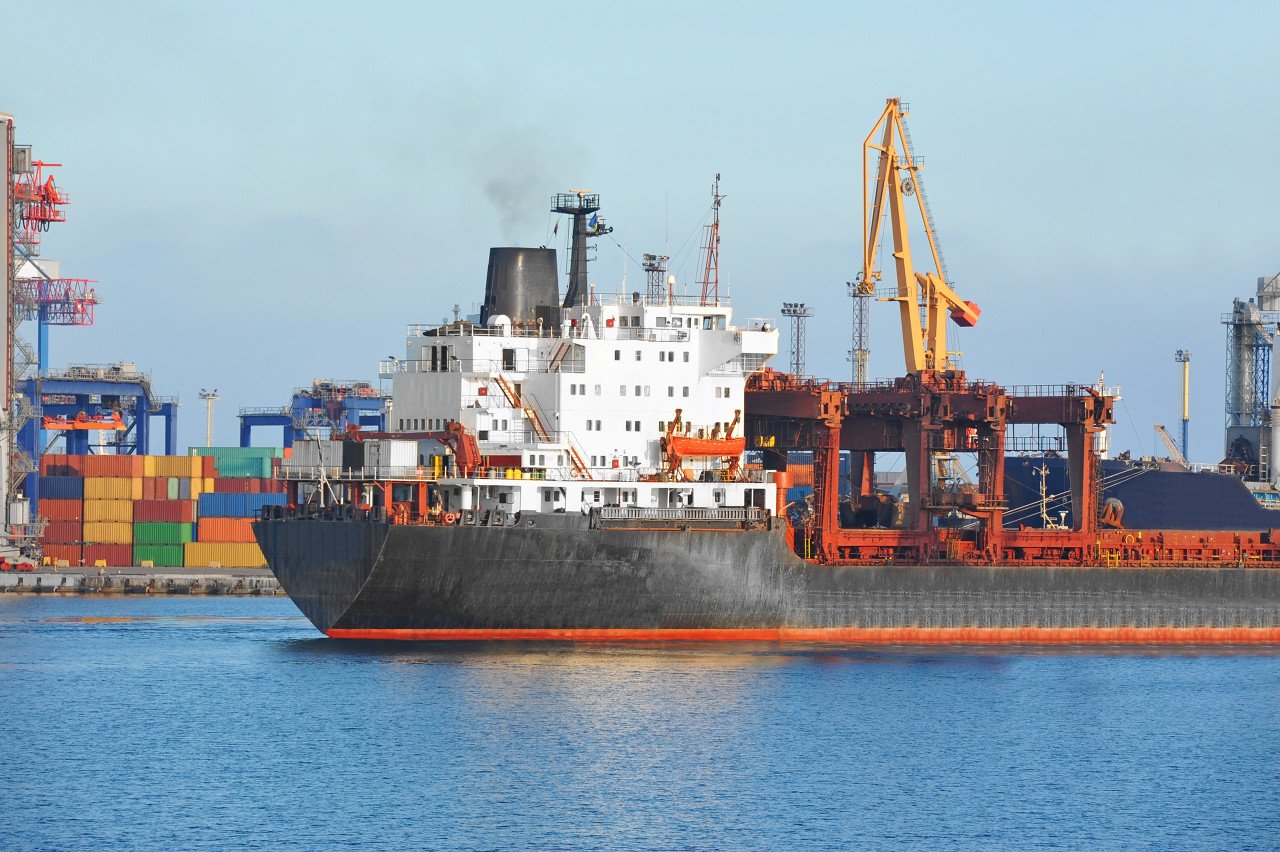 “中国巨轮”加速驶入A股！“两船”合并获证监会批复