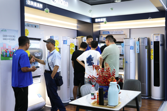 打通清凉“最后一公里”！苏宁零售云力保县镇空调48小时极速送装