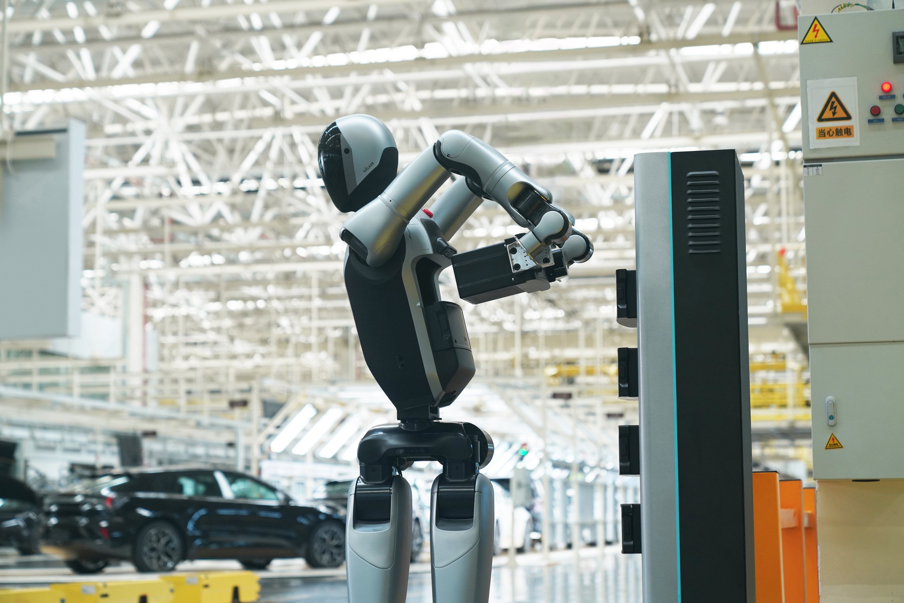 买故事不如买订单，人形机器人赛道进入Alpha阶段，谁能先跑出商业闭环？