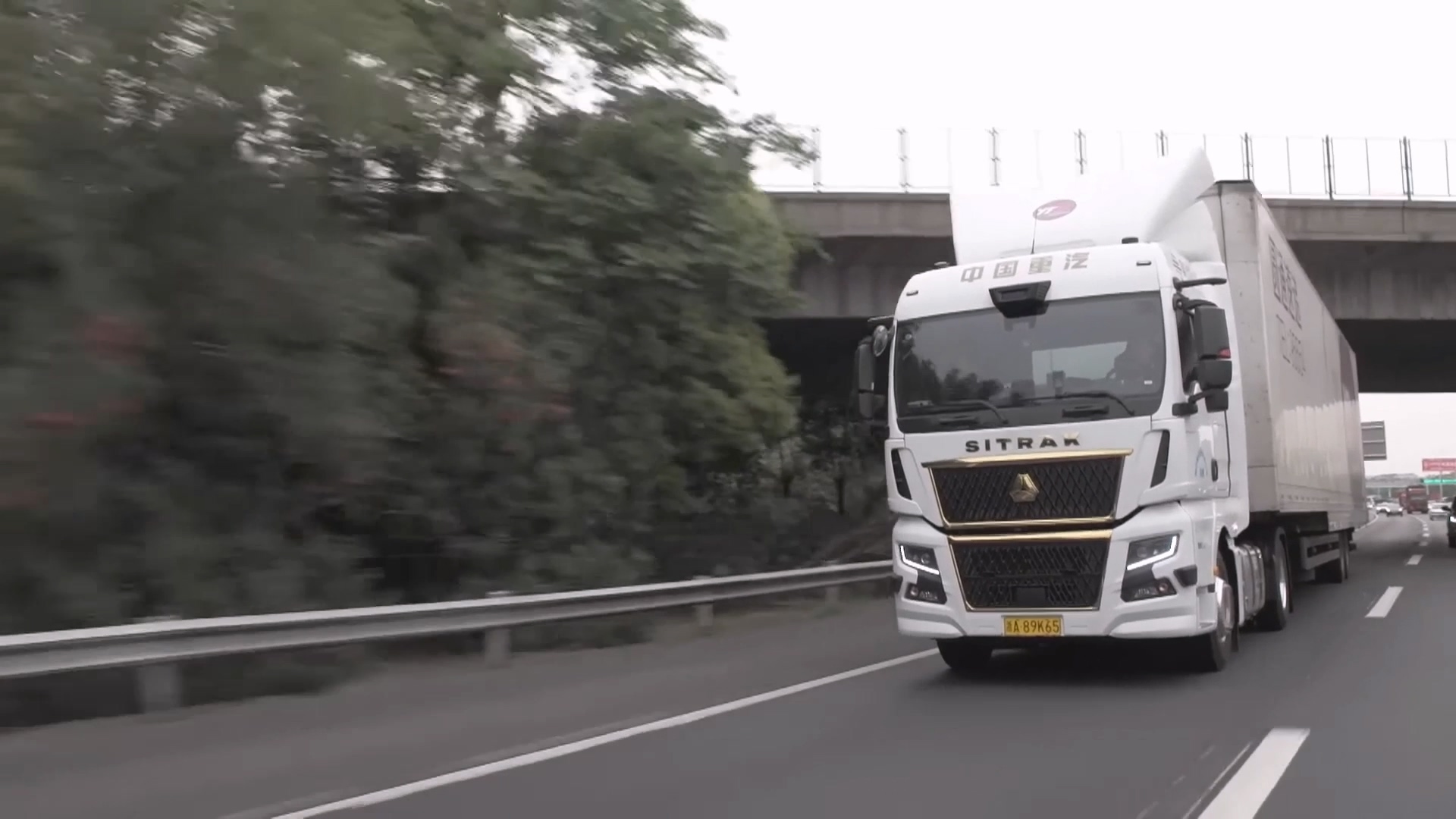 圆通智驾接龙，跑出快递物流“新质生产力”