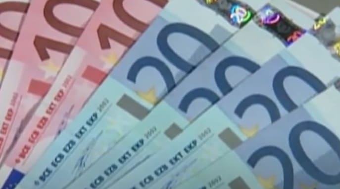 欧盟提出立法取消部分美国产品关税，推动美国下调汽车关税至15%