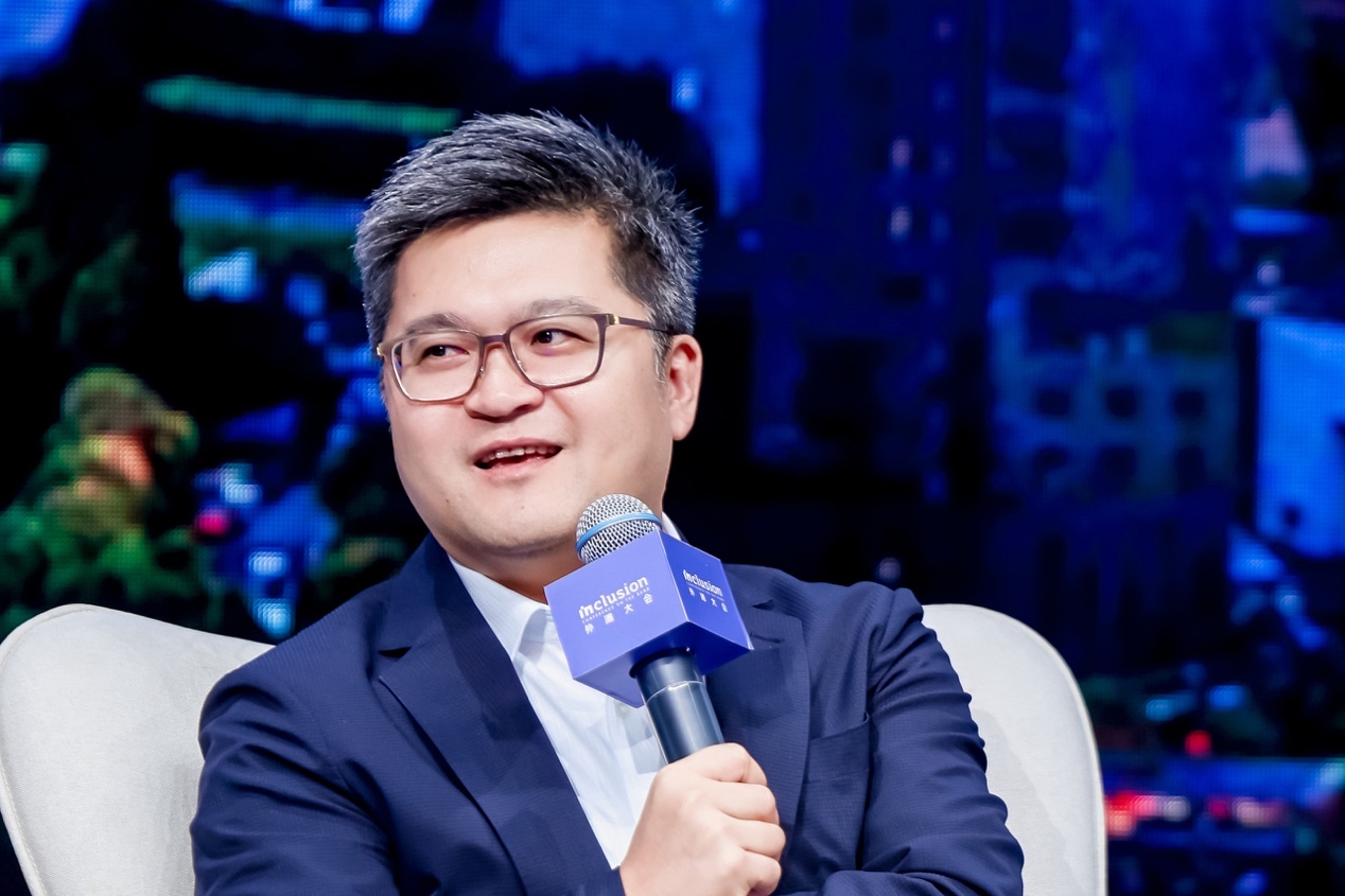 蚂蚁集团CEO韩歆毅：在医疗健康领域，专业AI做到极致会更强