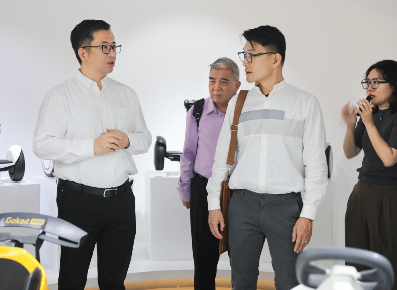 新加坡交通部代表团参访九号公司 共商短交通发展趋势