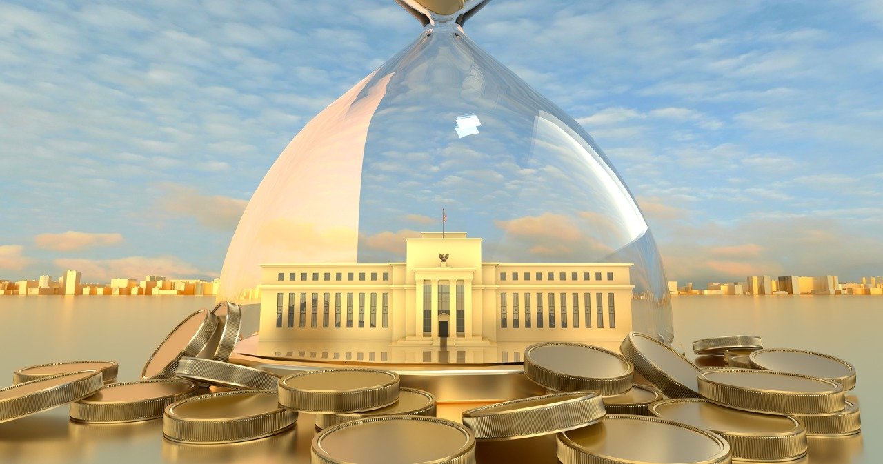 释放鸽派信号！美联储鲍曼：就业市场“脆弱”需要果断降息