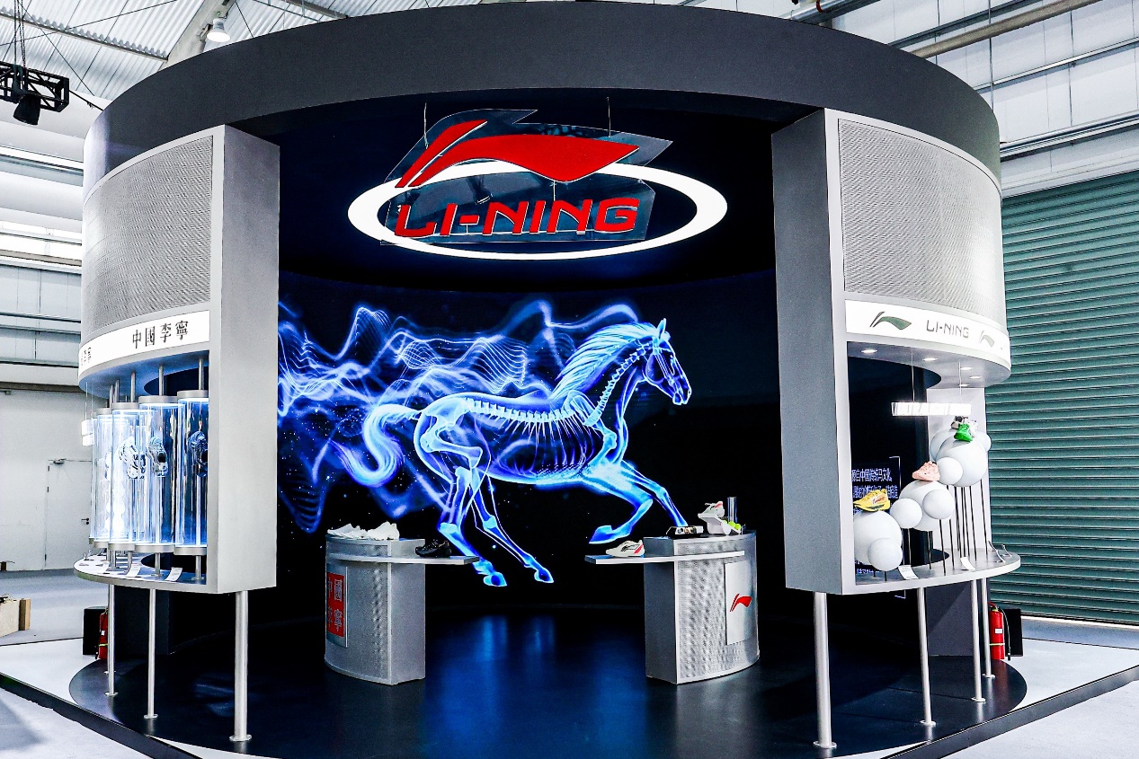 李宁亮相2025世界设计之都大会，两款产品入选“上海设计100+”