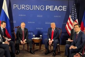 在和特朗普的通话中，普京再次要求乌克兰交出战略要地顿涅茨克换取停战