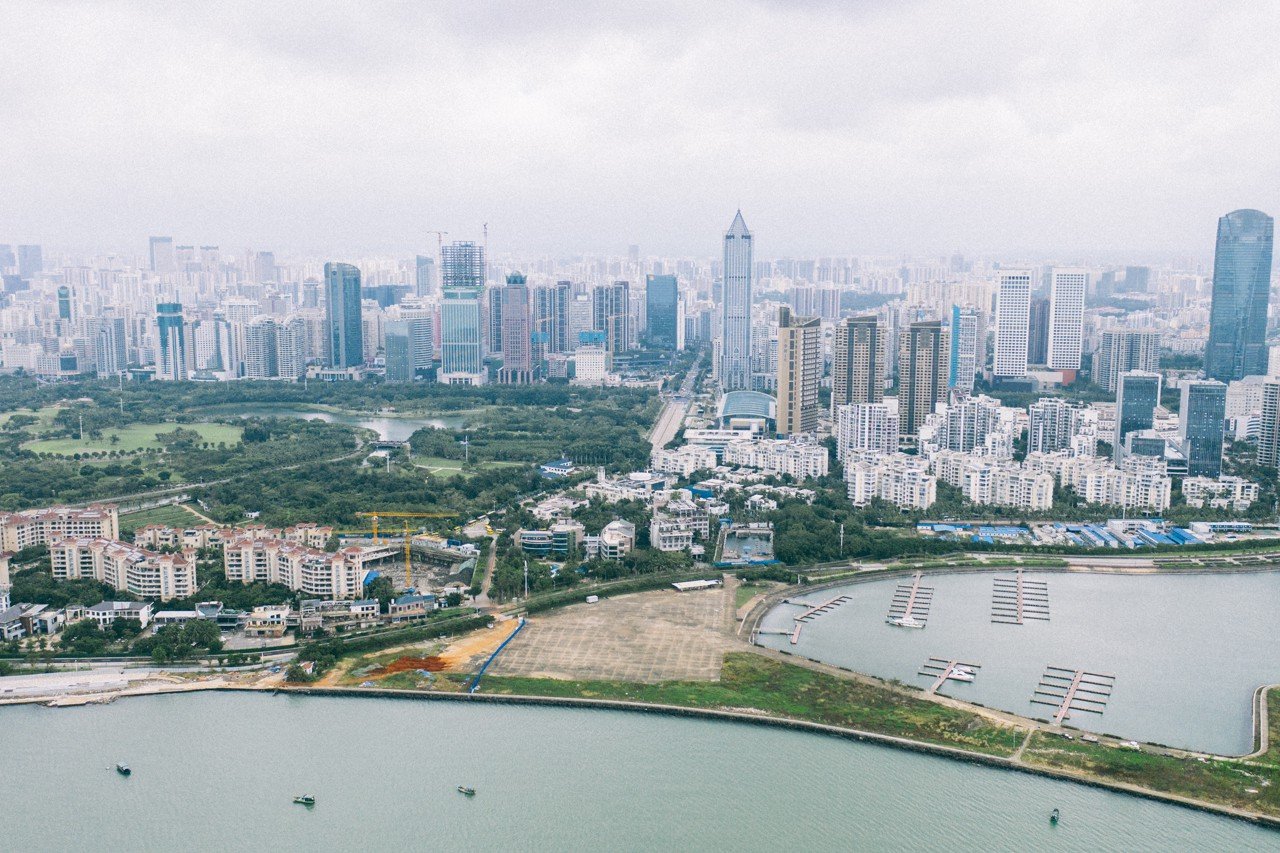 政策与业绩共振，海南板块爆发！机构：布局产业“第二浪潮”