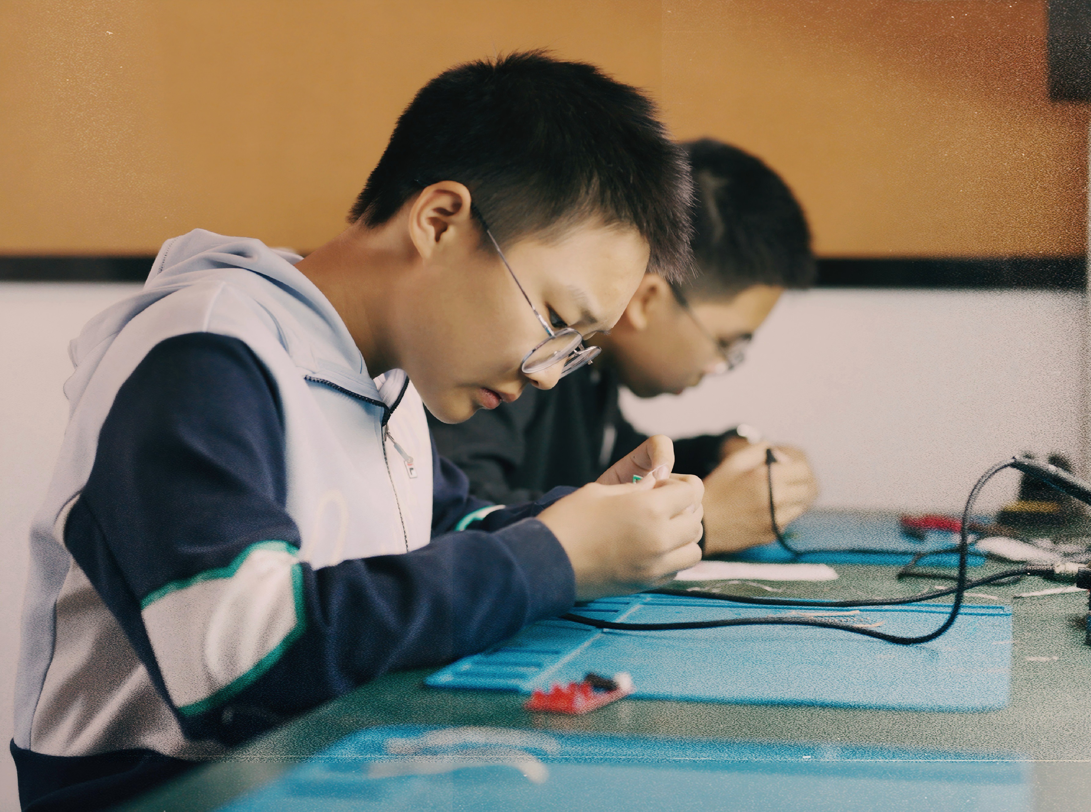 俞浩基金会“灯塔计划”启动，构建高中创新人才培养新平台