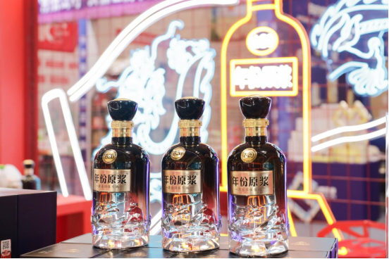 从“业绩承压”到“价值回归”，白酒正在破局转型