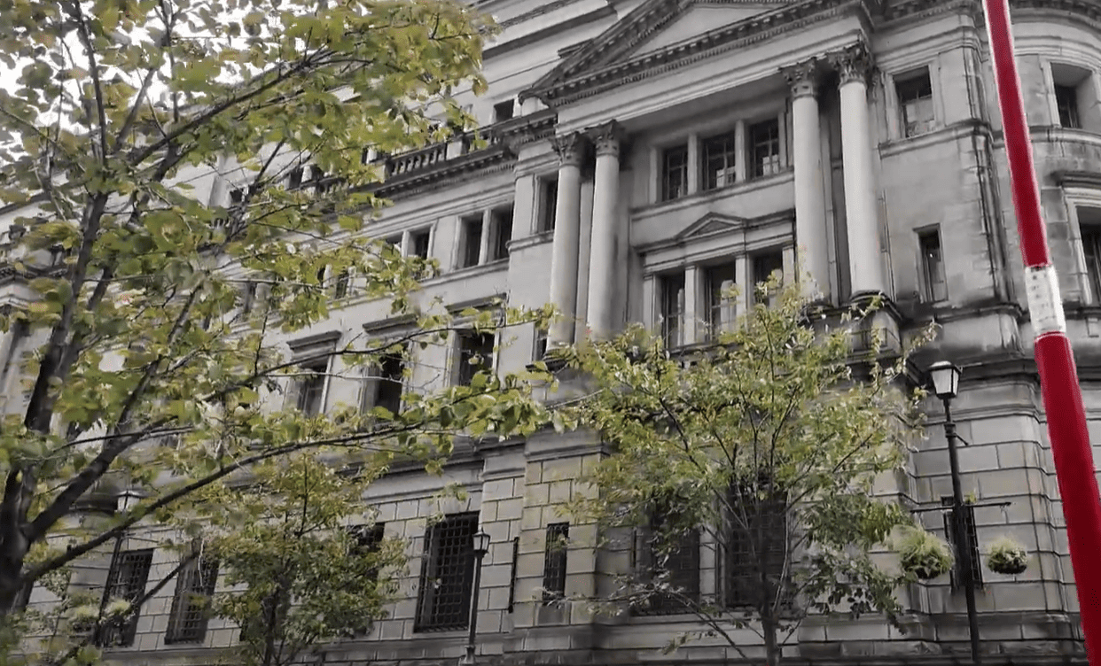 日本财务大臣片山皋月关注外汇波动与经济刺激政策，第三季度GDP显示温和改善