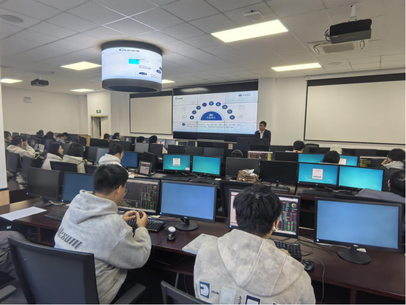 同心共育新英才，启航期市新未来