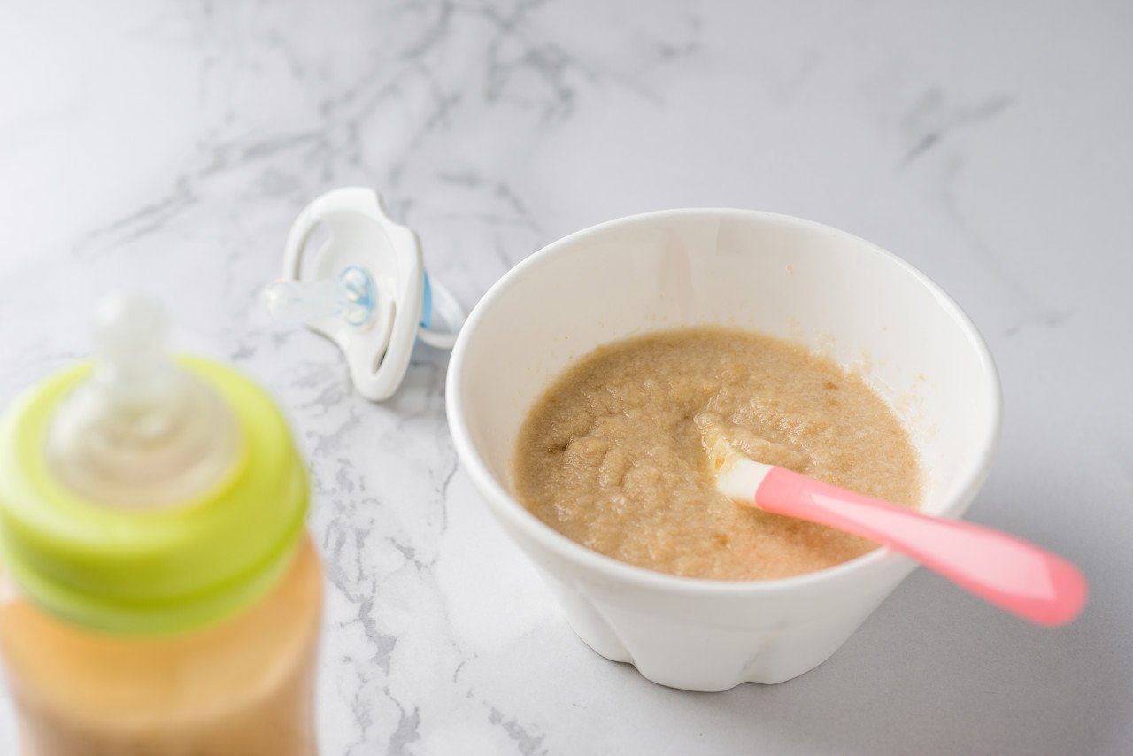 英氏控股北交所IPO，聚焦婴幼儿辅食产品，面临人口出生率下滑风险