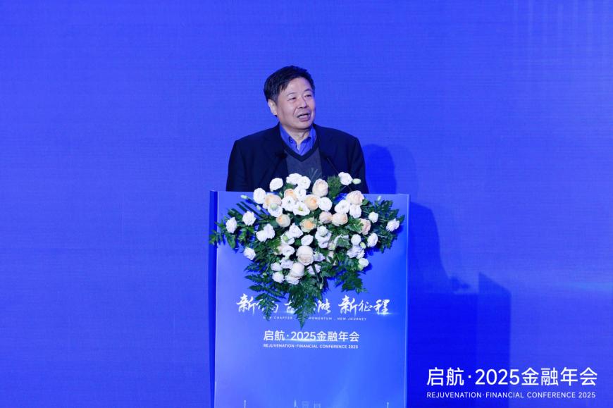 财政部原副部长朱光耀：我们要全面、客观地对国际贸易顺差进行分析，加强国际经济政策协调