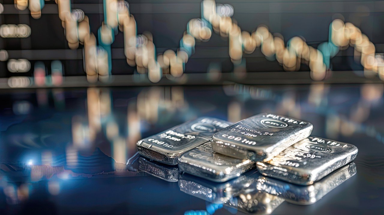 全球资产风暴眼：白银赶超英伟达，跻身世界第二！