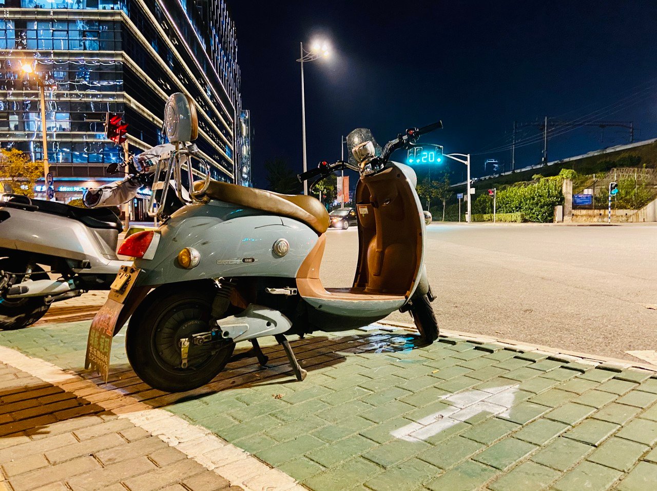 雅迪、爱玛的竞争对手台铃科技赴港IPO，产品不合规曾遭处罚