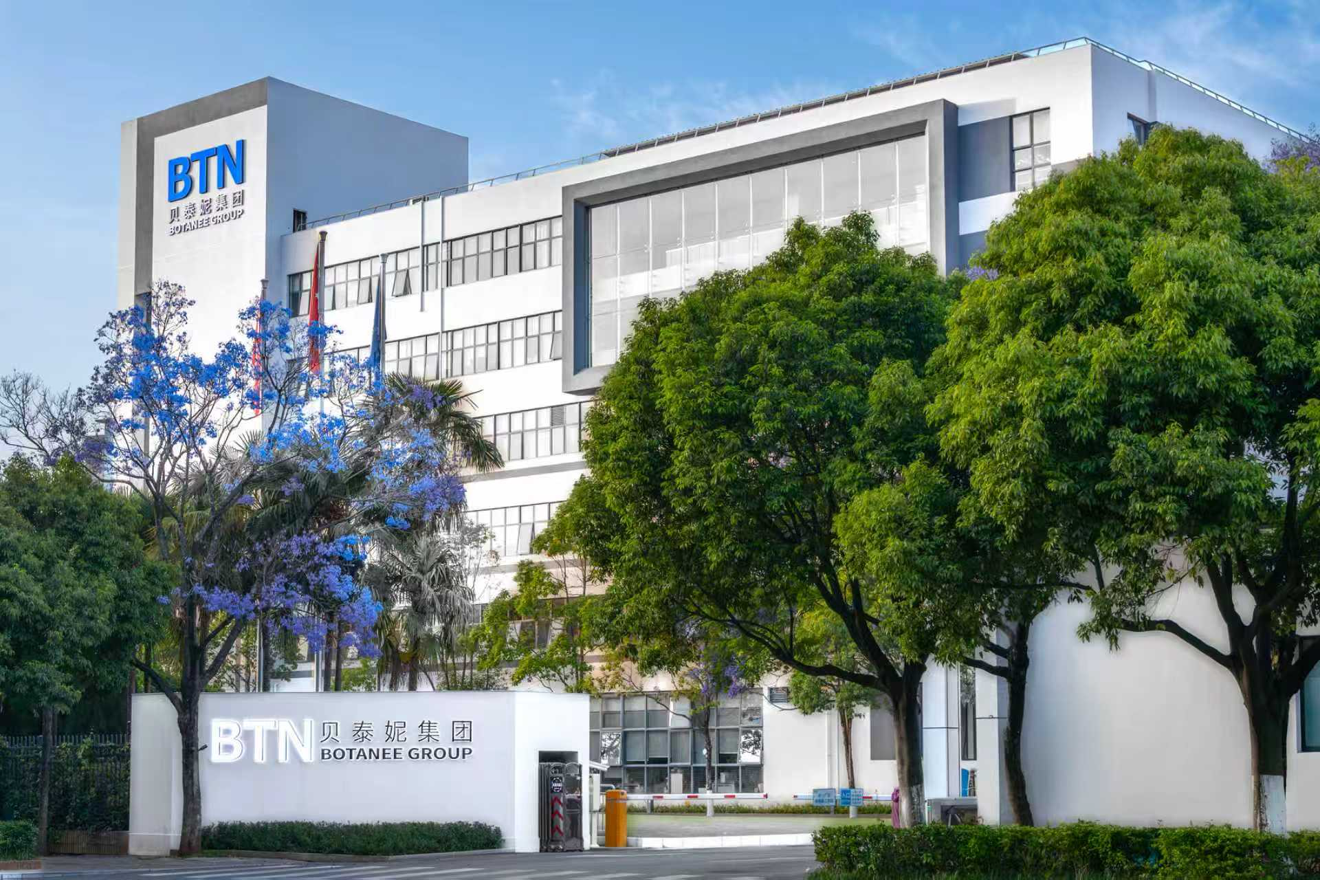 贝泰妮构建“械+妆”医美生态，迎生物医药政策红利