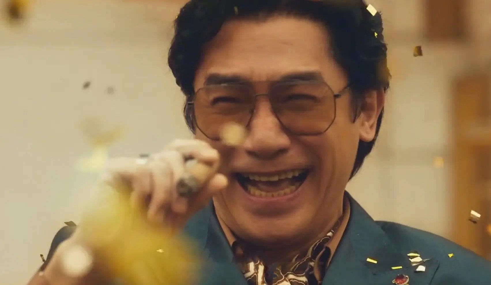 业绩炸裂！“寒王”上市五年首度盈利，章建平持仓近75亿元