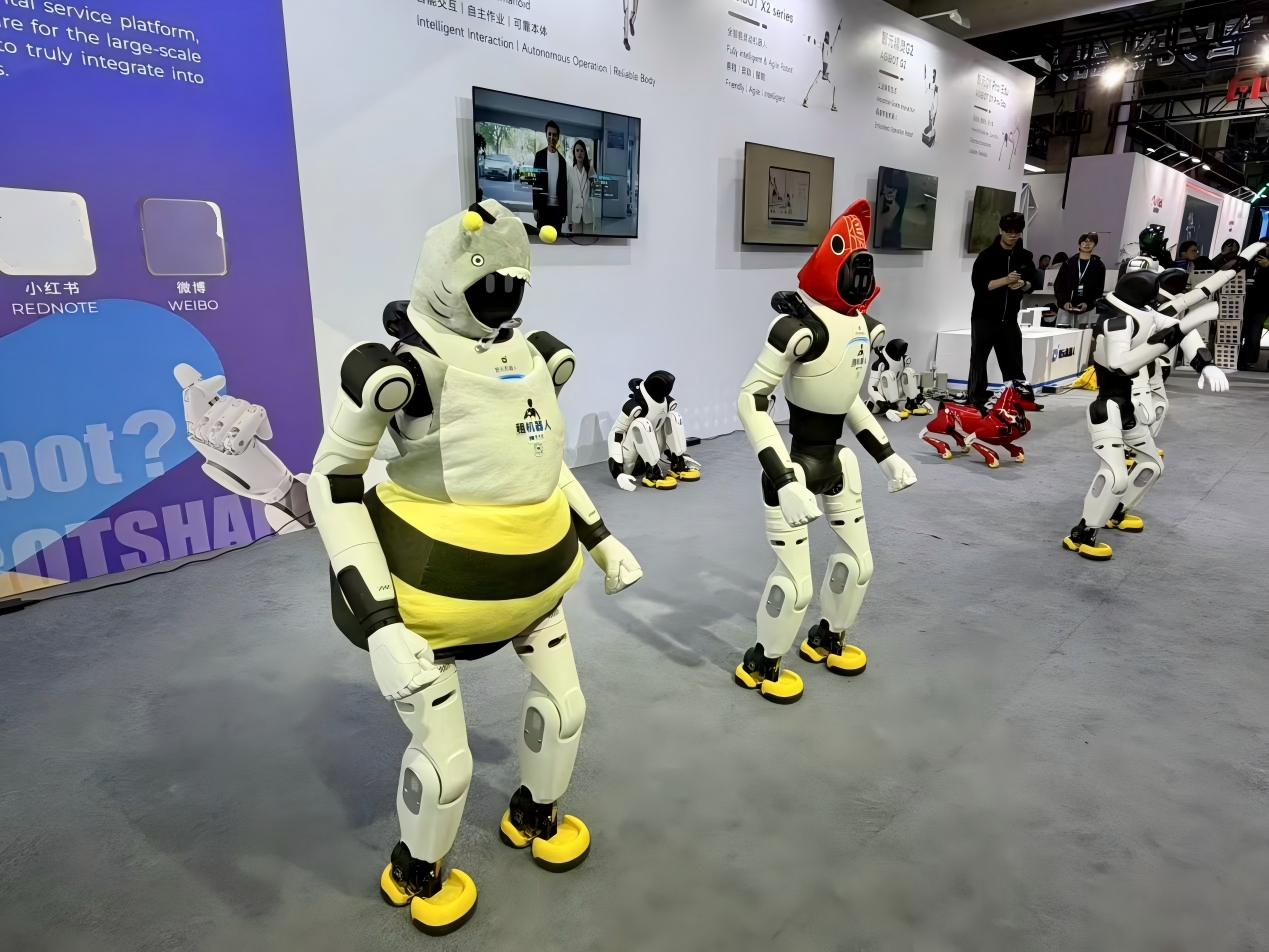 擎天租亮相AWE，释放机器人品牌营销与场景互动新价值