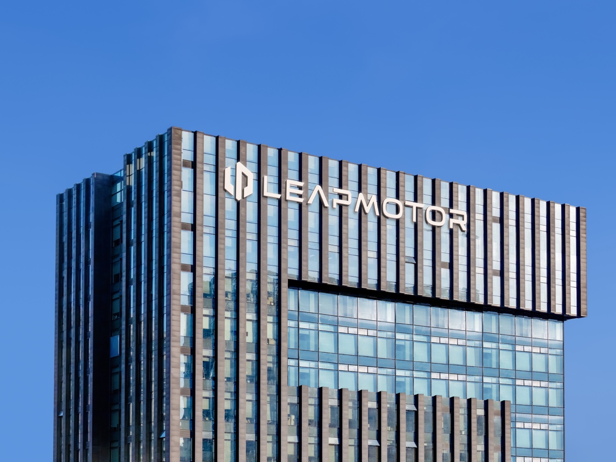 连续两年实现销量翻倍增长，零跑加速迈入高质量发展新阶段