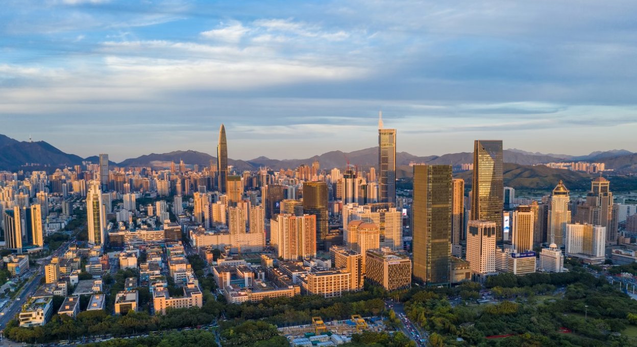 豪宅法拍砸盘，新房被架上烤架