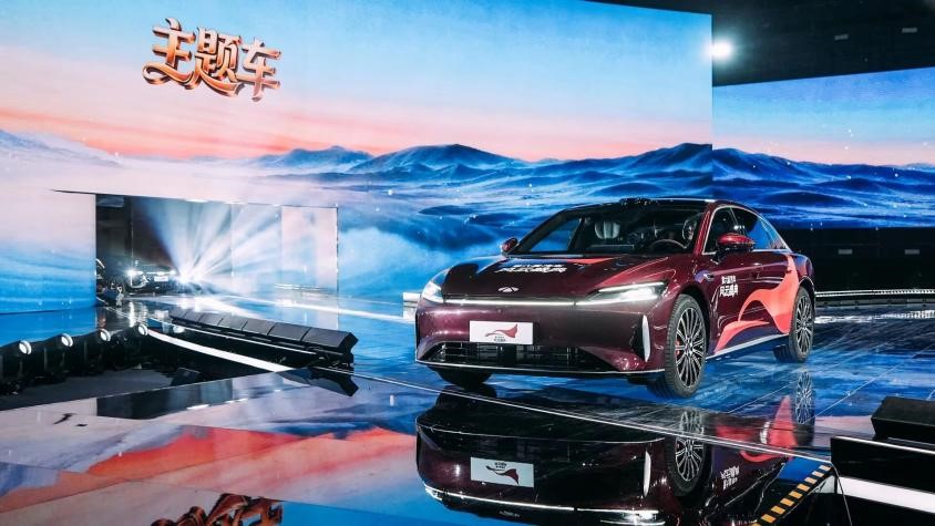 多家券商看好：奇瑞2025年营收首破3000亿，新能源与海外业务成高增长双引擎