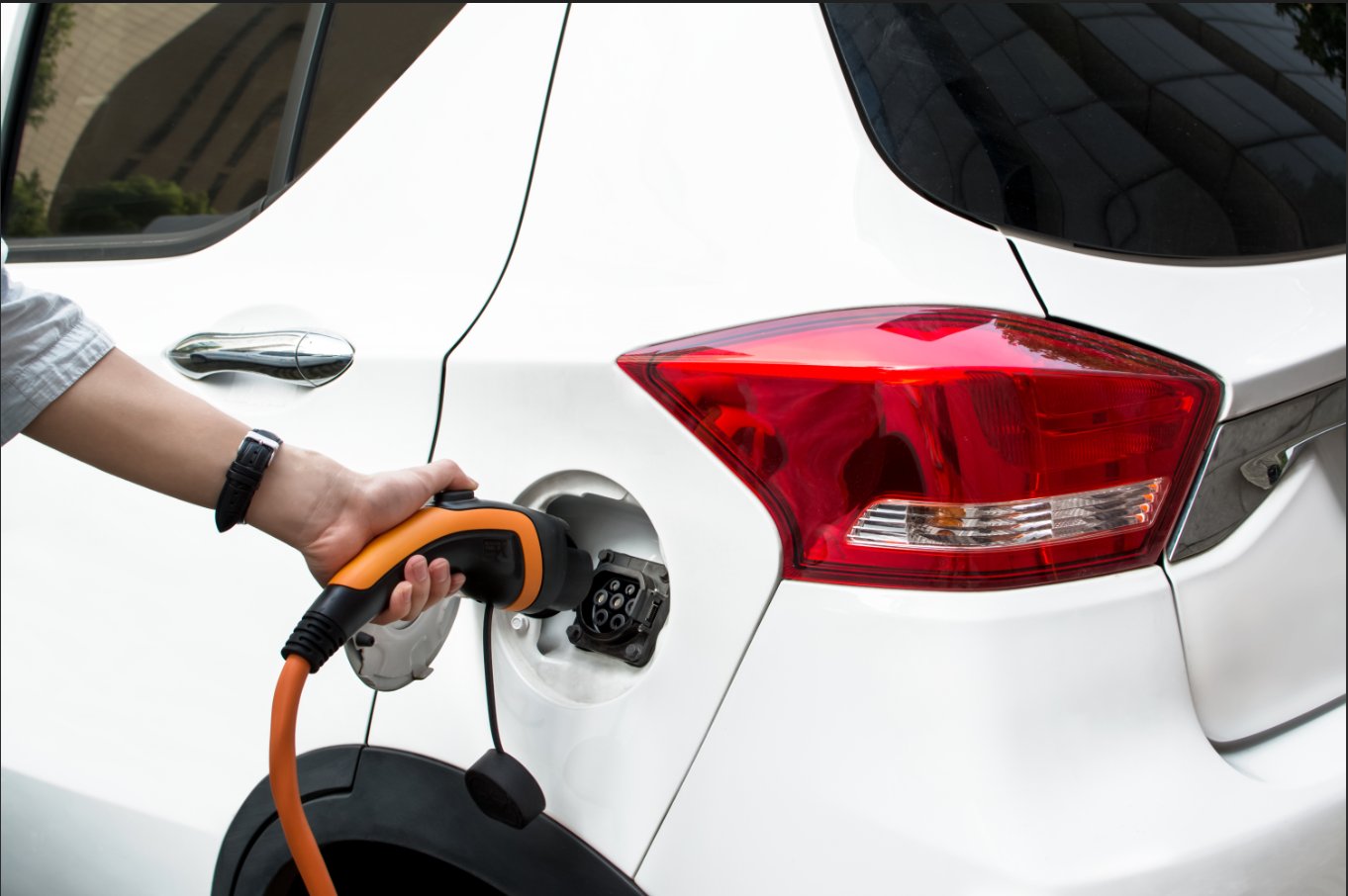 尼索科冲击创业板IPO，深耕充电口接触件领域，毛利率近两年下滑