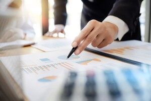 均胜电子(00699.HK)收盘上涨14.62%，全天成交额4.6亿港元